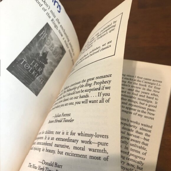 The Lord Of The Rings The Two Towers Paperback Pre-owned Book - Picture 5 of 10